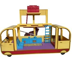 Peppa Pig Transforming RV Camper Van Playset